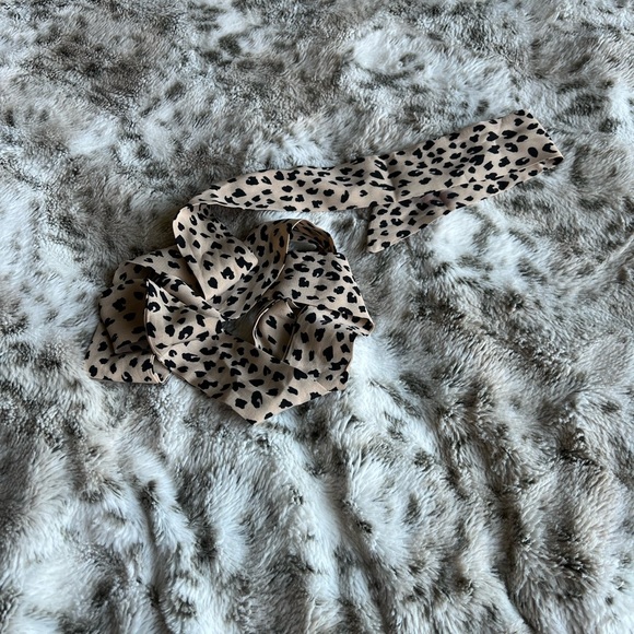 Shein Cheetah romper - Picture 2 of 4